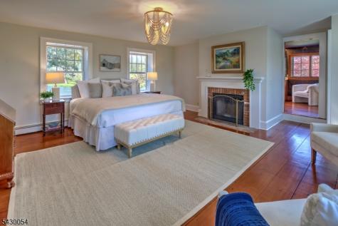 77 Homestead Road Tewksbury NJ 07830