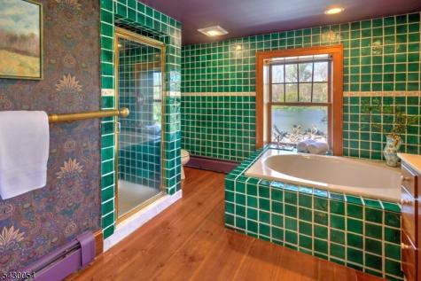 77 Homestead Road Tewksbury NJ 07830