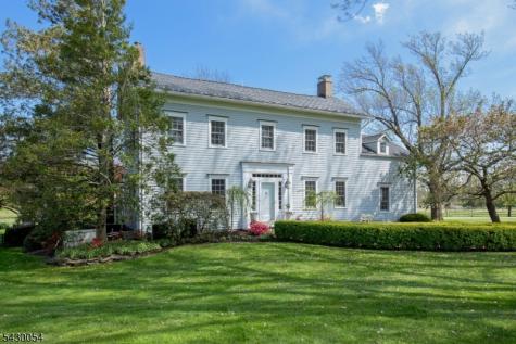 77 Homestead Road Tewksbury NJ 07830
