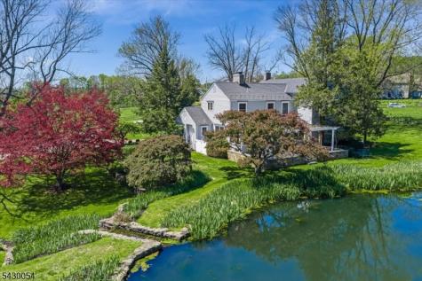 77 Homestead Road Tewksbury NJ 07830