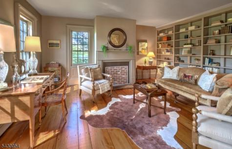 77 Homestead Road Tewksbury NJ 07830
