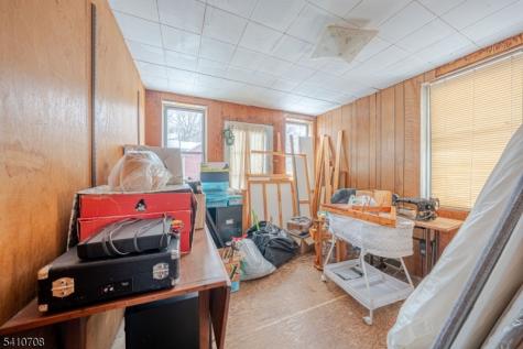 782 Uniontown Road Lopatcong NJ 08865