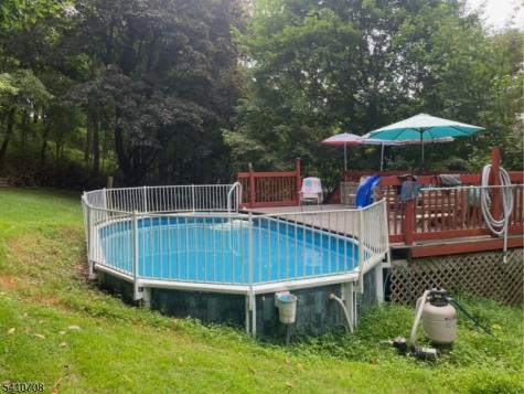 782 Uniontown Road Lopatcong NJ 08865