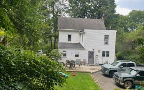 782 Uniontown Road Lopatcong NJ 08865
