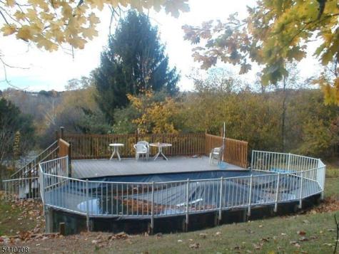 782 Uniontown Road Lopatcong NJ 08865