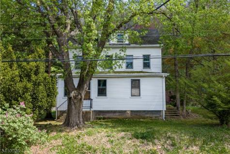 782 Uniontown Road Lopatcong NJ 08865