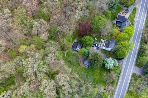 782 Uniontown Road Lopatcong NJ 08865