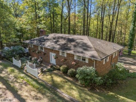 82 Hickory Corner Road Alexandria NJ 08848