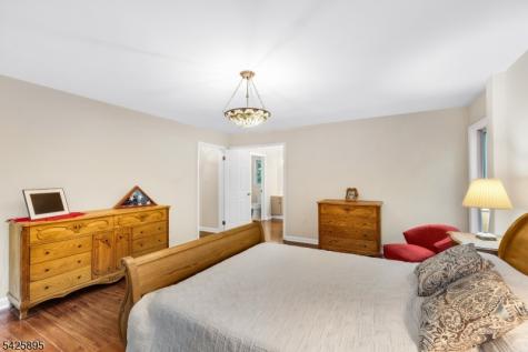 32 Saint Bernards Road Rockaway NJ 07885