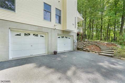 32 Saint Bernards Road Rockaway NJ 07885
