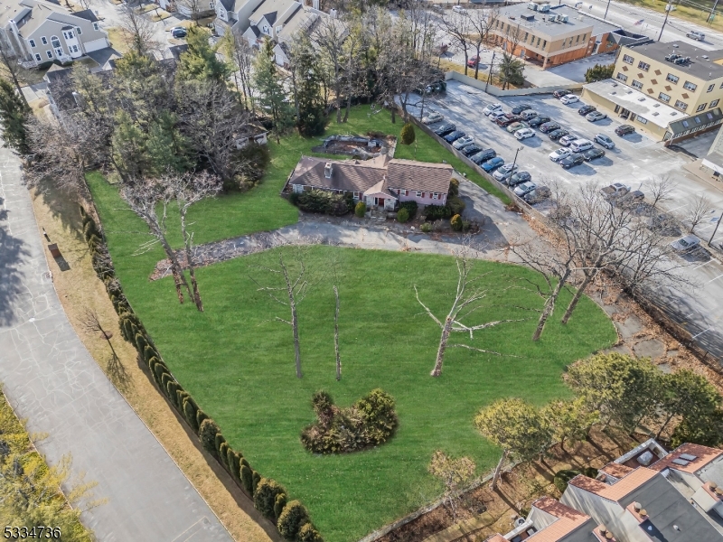 1 Blueberry Bend West Orange NJ 07052
