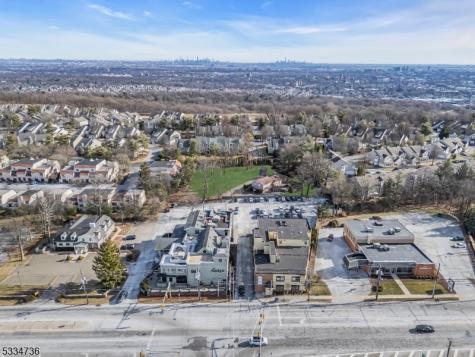1 Blueberry Bend West Orange NJ 07052