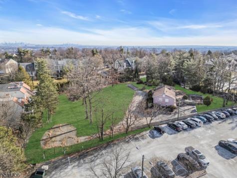 1 Blueberry Bend West Orange NJ 07052