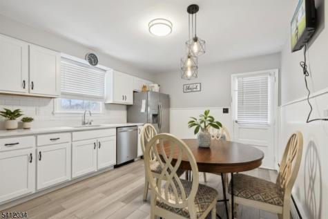 86 Kakeout Road Butler NJ 07405