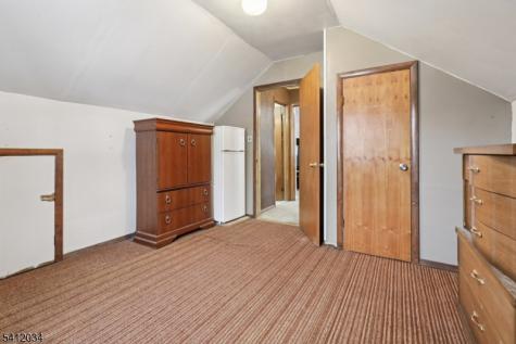 86 Kakeout Road Butler NJ 07405