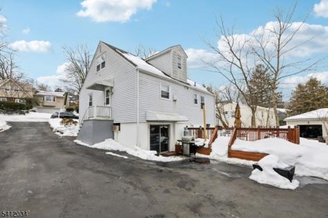 86 Kakeout Road Butler NJ 07405