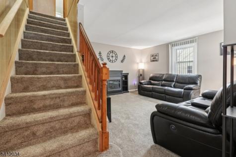 86 Kakeout Road Butler NJ 07405