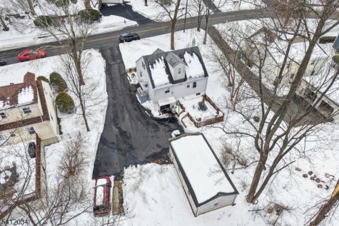 86 Kakeout Road Butler NJ 07405