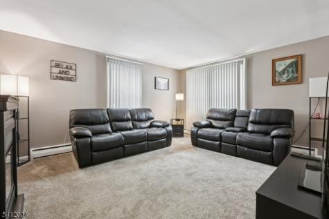 86 Kakeout Road Butler NJ 07405