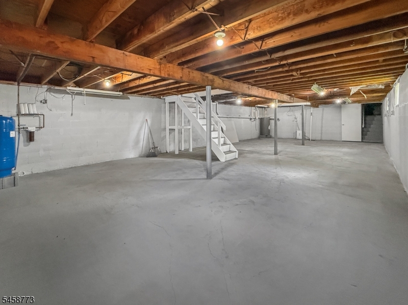 26 Kynor Avenue Hopatcong NJ 07874