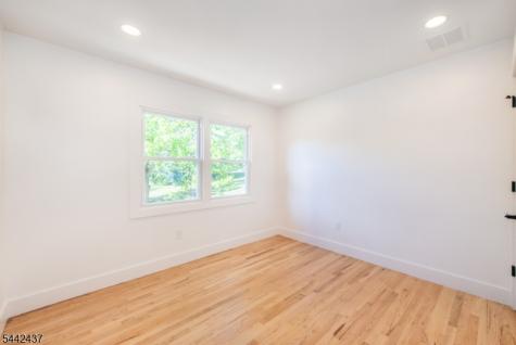 13 Arverne Road West Orange NJ 07052
