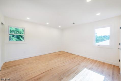 13 Arverne Road West Orange NJ 07052