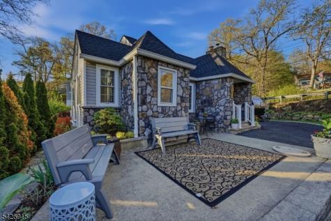101 Pitney Road Hopatcong NJ 07821