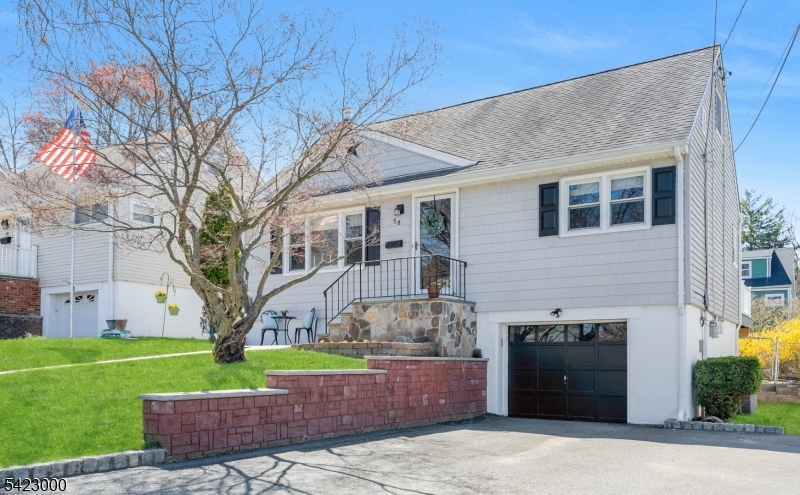 58 Phyllis Road West Orange NJ 07052