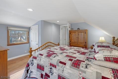 58 Phyllis Road West Orange NJ 07052