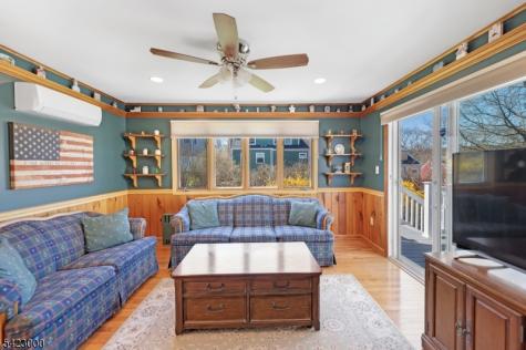 58 Phyllis Road West Orange NJ 07052