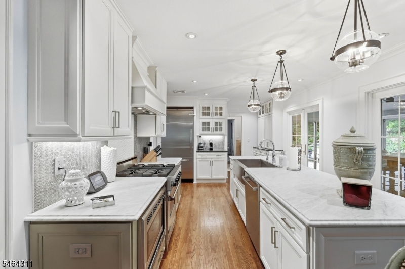 14 Indian Head Road Morris NJ 07960