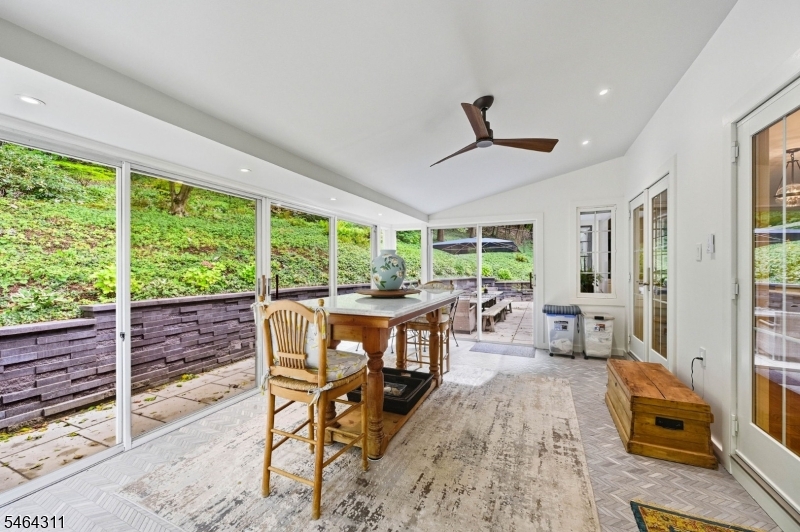 14 Indian Head Road Morris NJ 07960
