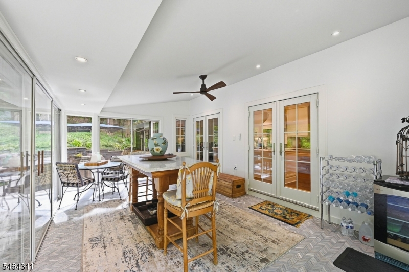 14 Indian Head Road Morris NJ 07960