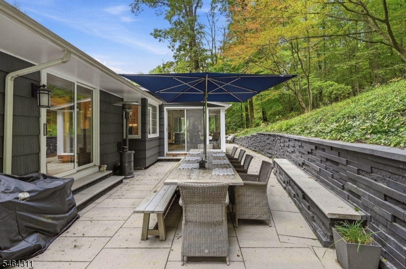 14 Indian Head Road Morris NJ 07960
