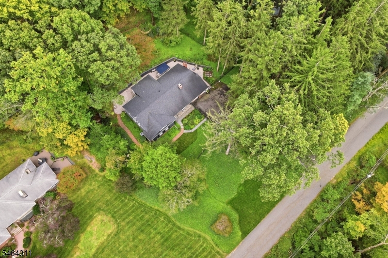 14 Indian Head Road Morris NJ 07960