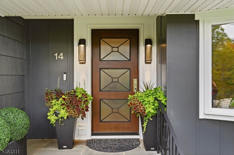 14 Indian Head Road Morris NJ 07960