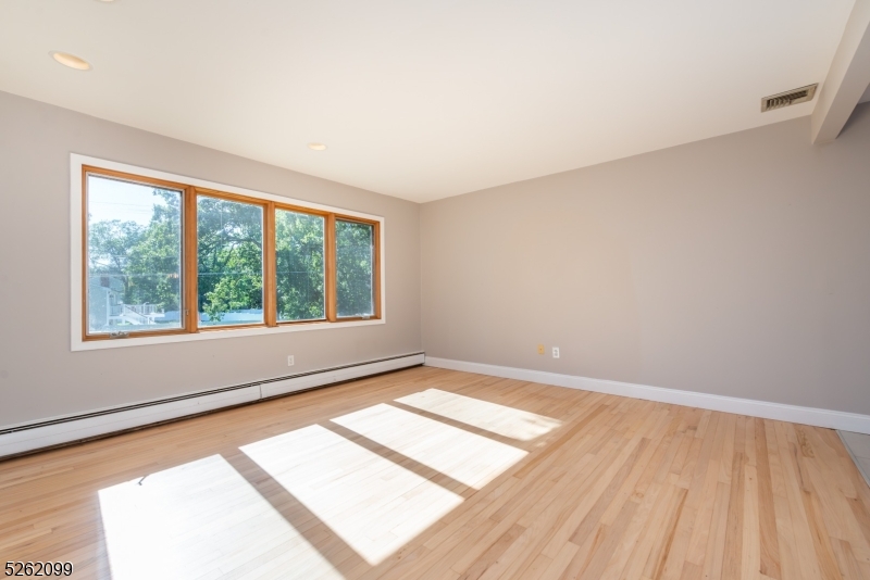 156 Overlook Avenue East Hanover NJ 07936
