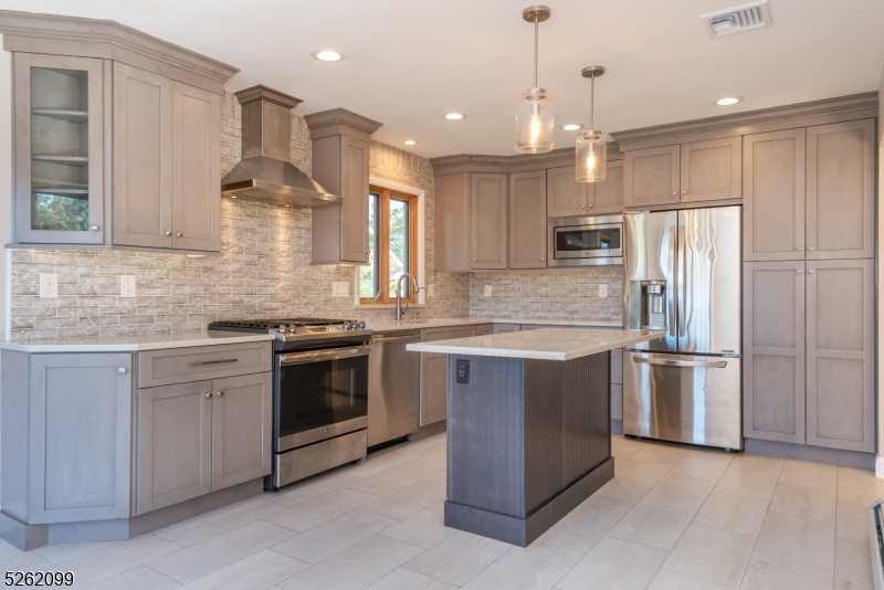 156 Overlook Avenue East Hanover NJ 07936