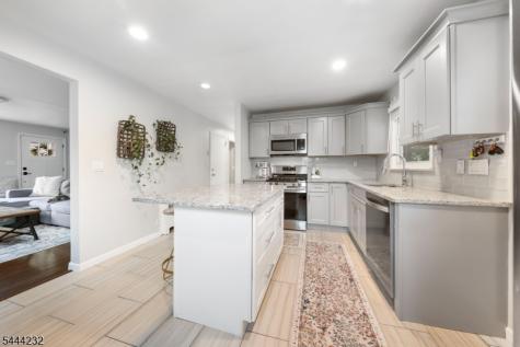 19 Robertson Road West Orange NJ 07052