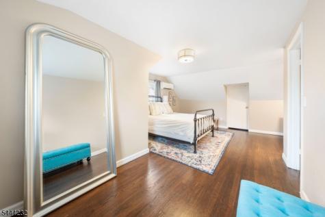 19 Robertson Road West Orange NJ 07052