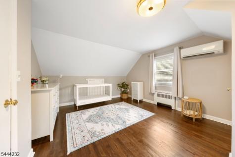 19 Robertson Road West Orange NJ 07052