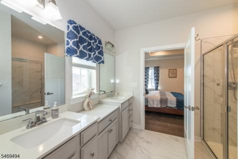 12 Mountain View Lane Mansfield NJ 07865