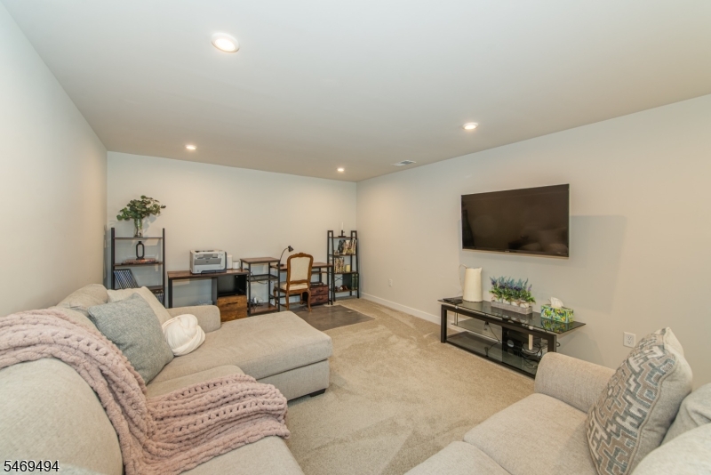 12 Mountain View Lane Mansfield NJ 07865