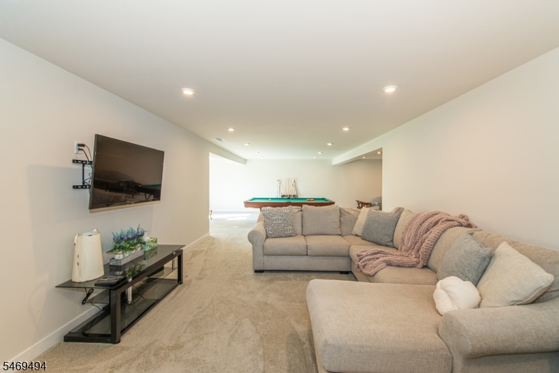 12 Mountain View Lane Mansfield NJ 07865