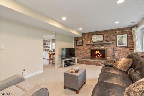77 Windsor Way Berkeley Heights NJ 07922