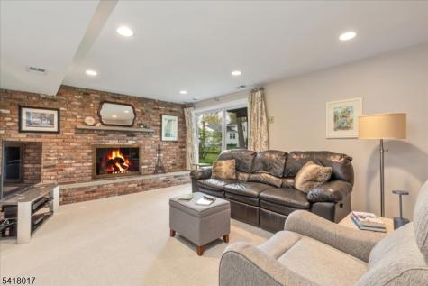 77 Windsor Way Berkeley Heights NJ 07922