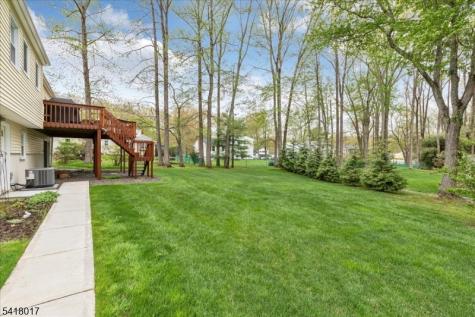 77 Windsor Way Berkeley Heights NJ 07922