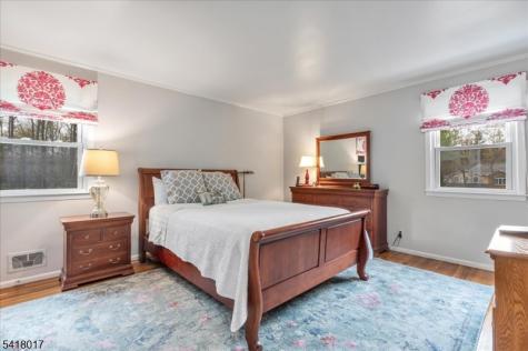 77 Windsor Way Berkeley Heights NJ 07922
