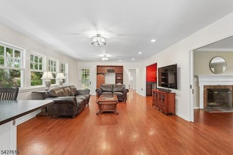 44 Londonderry Way Summit NJ 07901