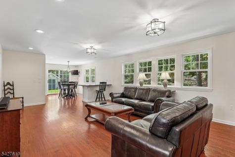 44 Londonderry Way Summit NJ 07901